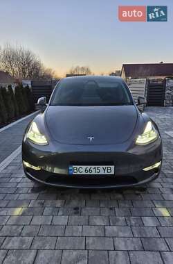 Tesla Model Y  2023