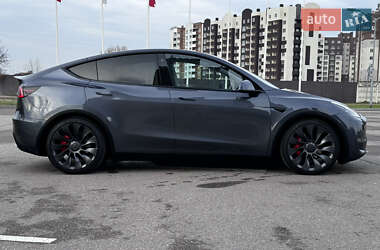 Tesla Model Y 2022