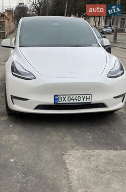 Tesla Model Y  2021