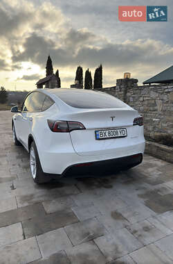 Tesla Model Y  2022