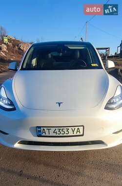 Tesla Model Y  2020