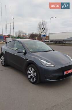 Tesla Model Y  2022