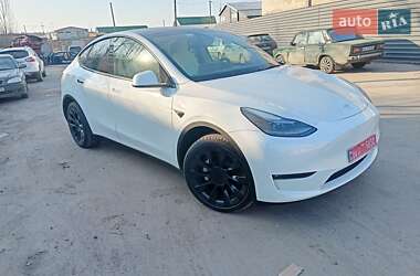 Tesla Model Y  2023