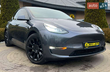 Tesla Model Y  2021