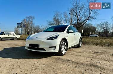 Tesla Model Y  2020