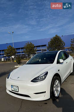 Tesla Model Y  2021