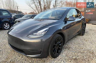 Tesla Model Y  2020