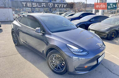 Tesla Model Y  2020