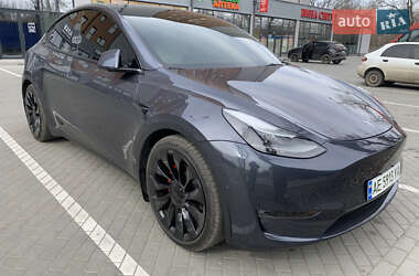 Tesla Model Y  2022