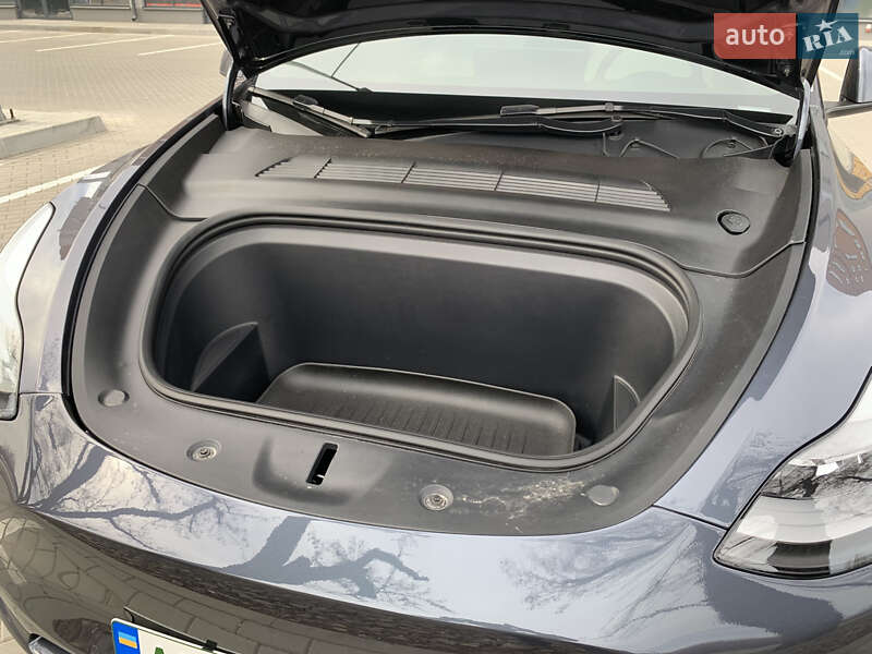 Внедорожник / Кроссовер Tesla Model Y 2022 в Днепре