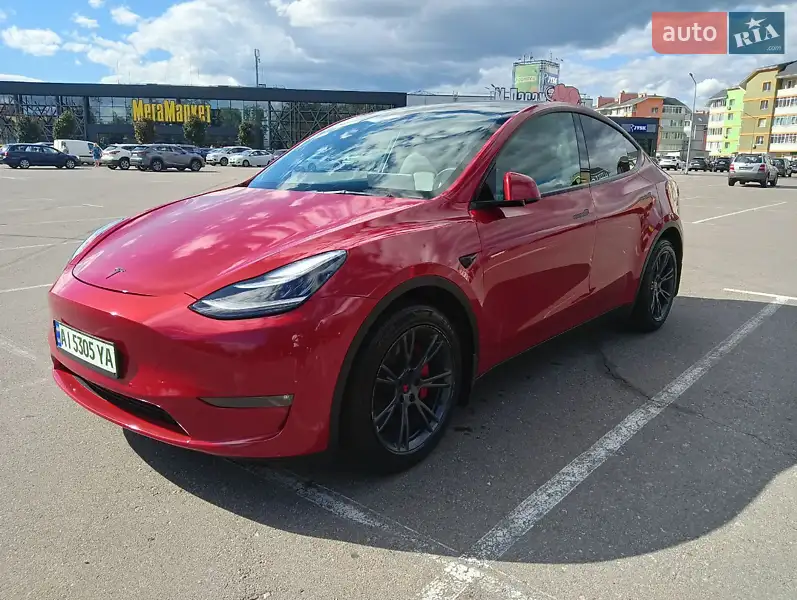 Tesla Model Y