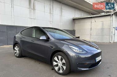 Tesla Model Y  2021