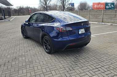 Tesla Model Y  2022