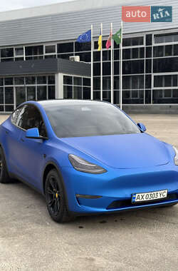 Tesla Model Y  2020