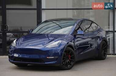Tesla Model Y  2020