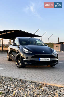 Tesla Model Y  2020