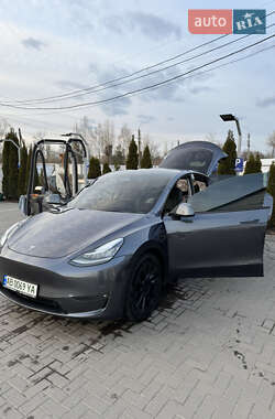 Tesla Model Y 2022