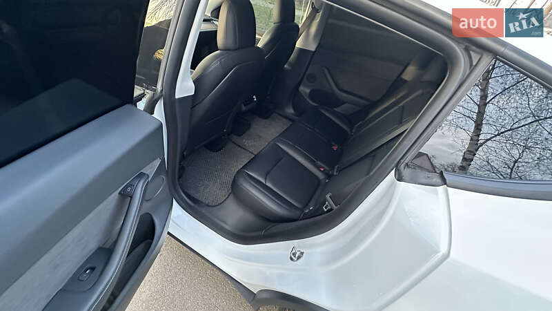 Внедорожник / Кроссовер Tesla Model Y 2022 в Житомире
