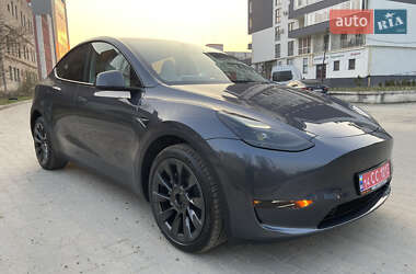 Tesla Model Y  2023