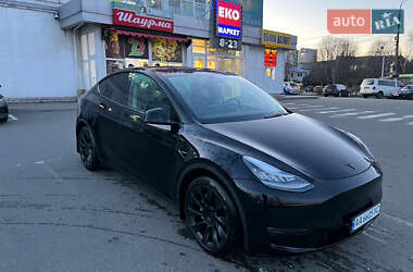 Tesla Model Y  2021