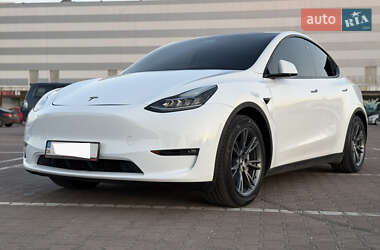 Tesla Model Y  2022