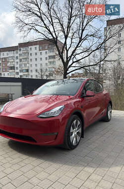 Tesla Model Y  2023