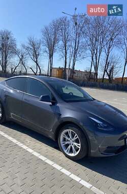Tesla Model Y  2022