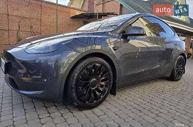 Tesla Model Y  2022