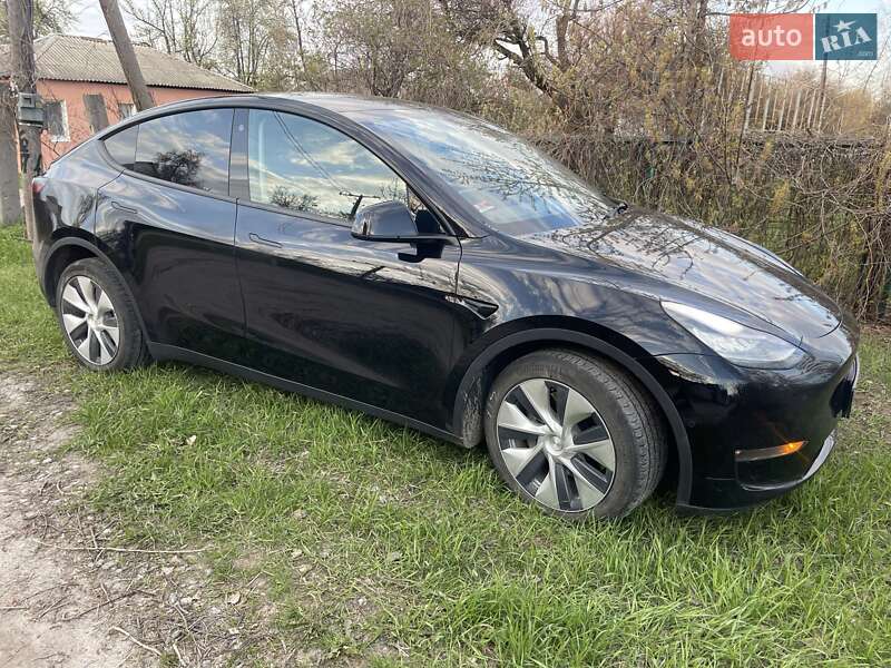 Позашляховик / Кросовер Tesla Model Y 2021 в Харкові