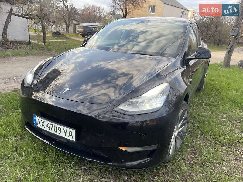 Позашляховик / Кросовер Tesla Model Y 2021 в Харкові