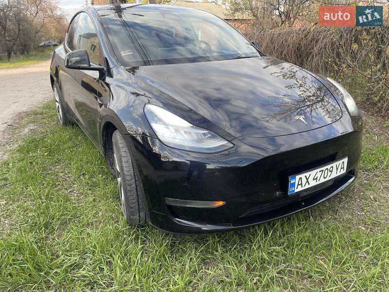Позашляховик / Кросовер Tesla Model Y 2021 в Харкові