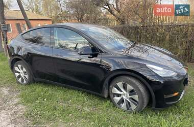 Tesla Model Y  2021