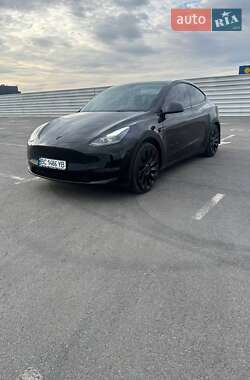 Tesla Model Y  2023