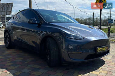 Tesla Model Y  2021
