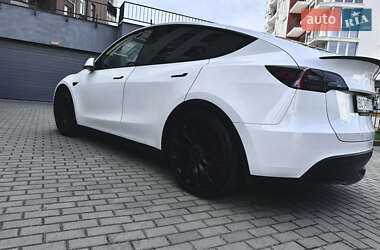 Tesla Model Y  2023