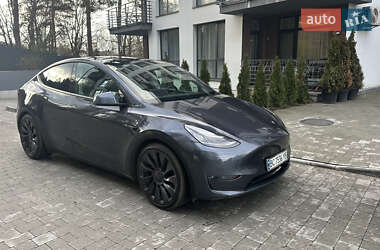 Tesla Model Y 2020