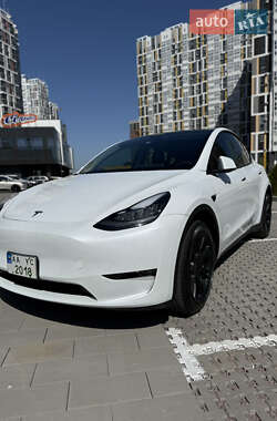 Tesla Model Y  2022
