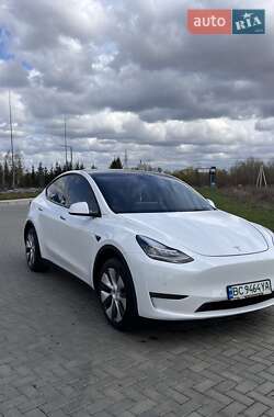 Tesla Model Y  2022