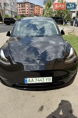 Tesla Model Y 2022