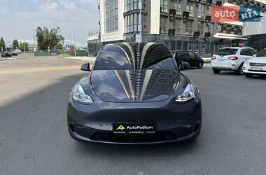 Tesla Model Y  2021