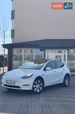 Tesla Model Y  2020