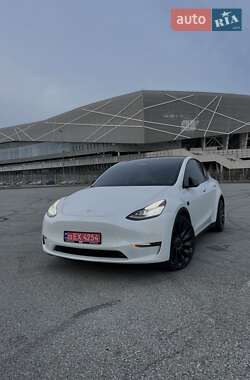 Tesla Model Y  2020