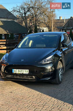 Tesla Model Y  2022