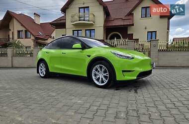 Tesla Model Y  2023