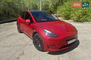 Tesla Model Y  2022