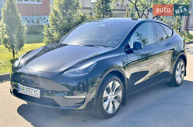 Tesla Model Y  2023