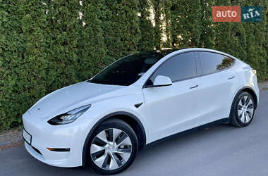 Tesla Model Y  2020
