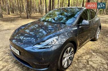 Tesla Model Y  2023