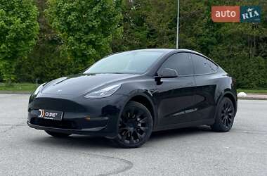 Tesla Model Y  2023