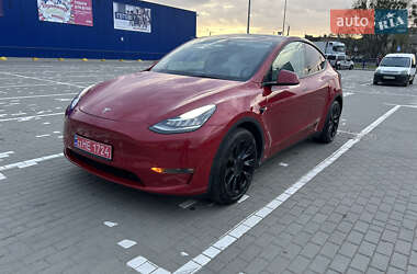 Tesla Model Y  2021